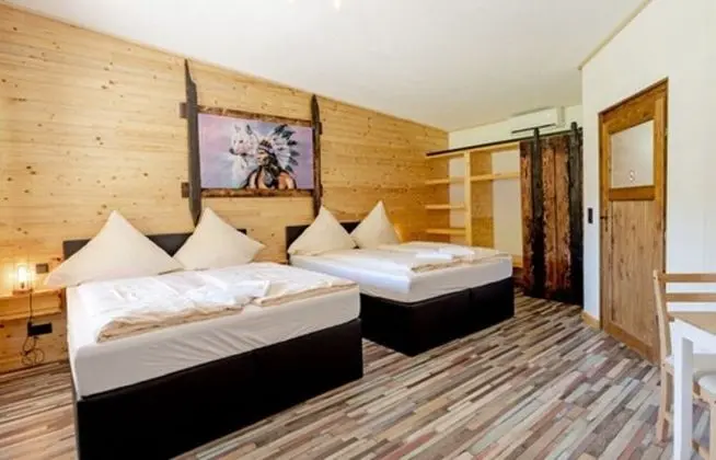 İki Ayrı Yataklı Oda, Banyolu/Duşlu