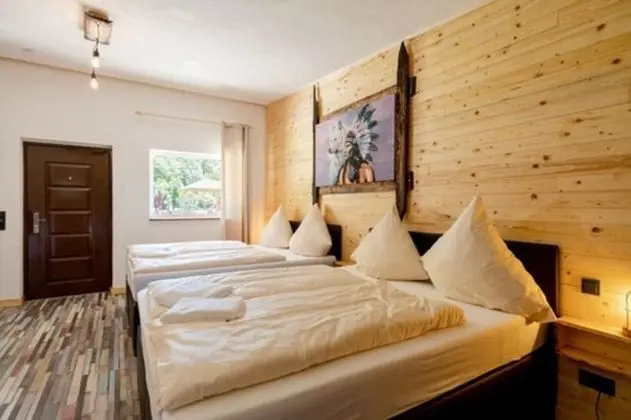 İki Ayrı Yataklı Oda, Banyolu/Duşlu