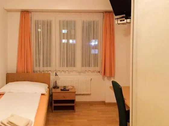 Basic Tek Kişilik Oda, 1 Tek Kişilik Yatak, Ortak Banyo