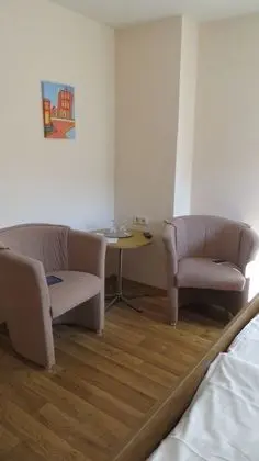 Basic Tek Büyük Yataklı Oda