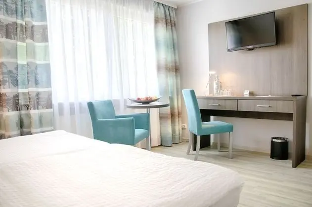 Comfort Tek Büyük Yataklı Oda