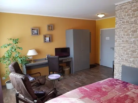 Tek Büyük Yataklı Oda