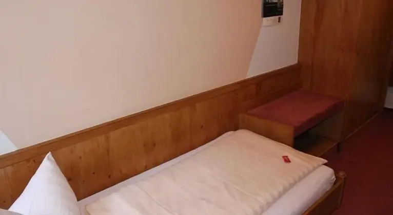 Tek Kişilik Oda