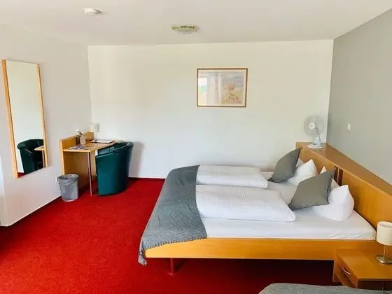 Tek Büyük Yataklı Oda