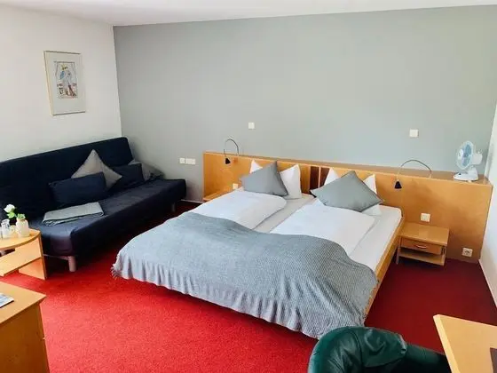 Tek Büyük Yataklı Oda