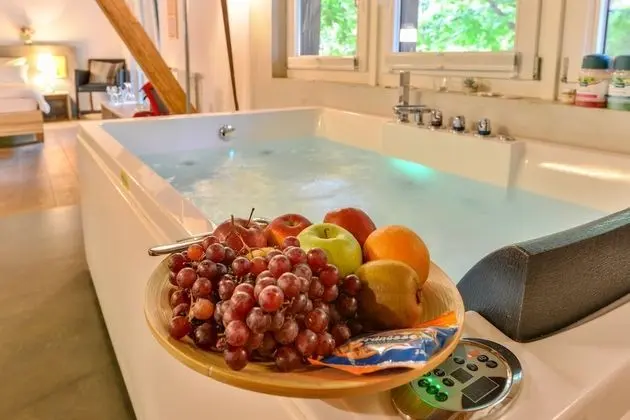 Superior Tek Büyük Yataklı Oda, Jakuzi