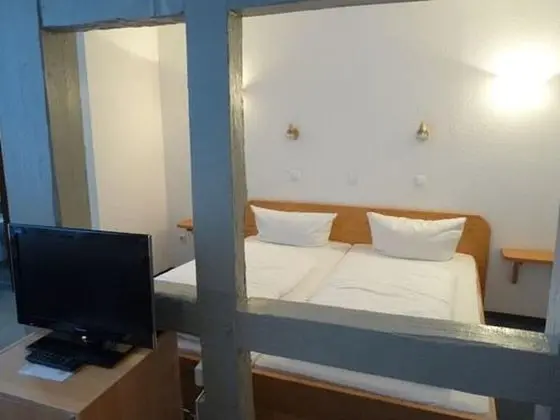 Tek Büyük Yataklı Oda