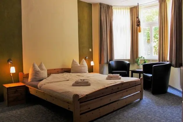 Tek Büyük Yataklı Oda