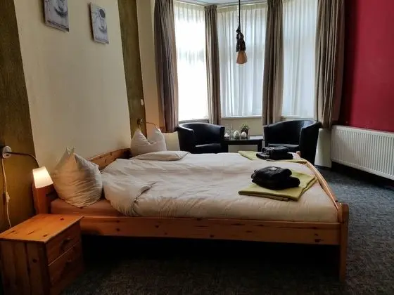 Tek Büyük Yataklı Oda