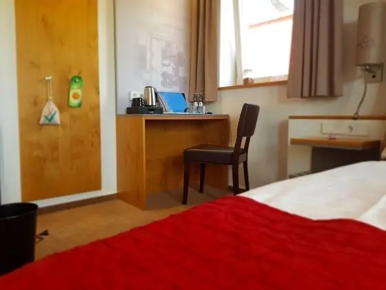 Comfort Tek Büyük Yataklı Oda
