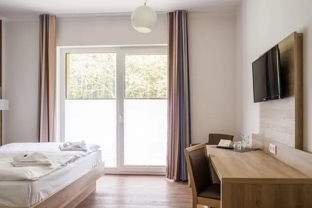 Tek Büyük Yataklı Oda