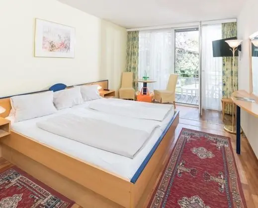 Tek Büyük Yataklı Oda, Balkon