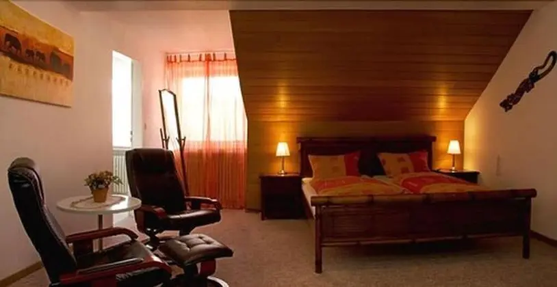 Tek Büyük Yataklı Oda