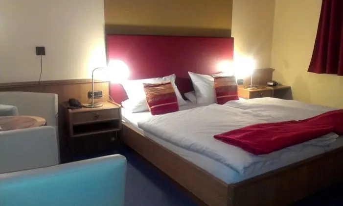 Basic Tek Büyük Yataklı Oda