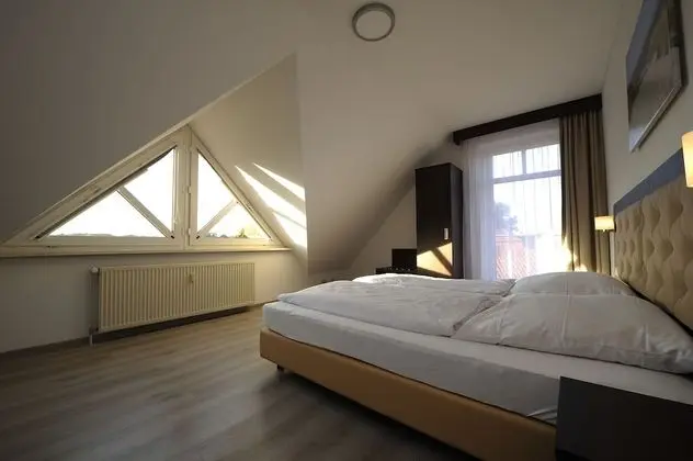 Tek Büyük veya İki Ayrı Yataklı Oda