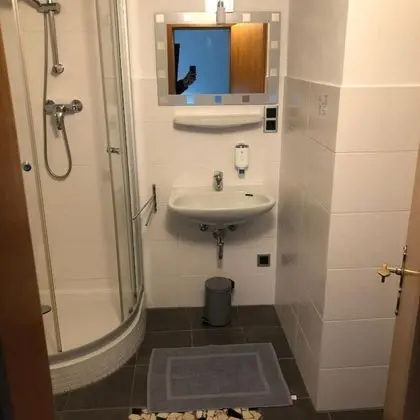 Basic Tek Büyük Yataklı Oda, Özel Banyo