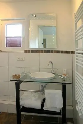 Classic Tek Büyük Yataklı Oda