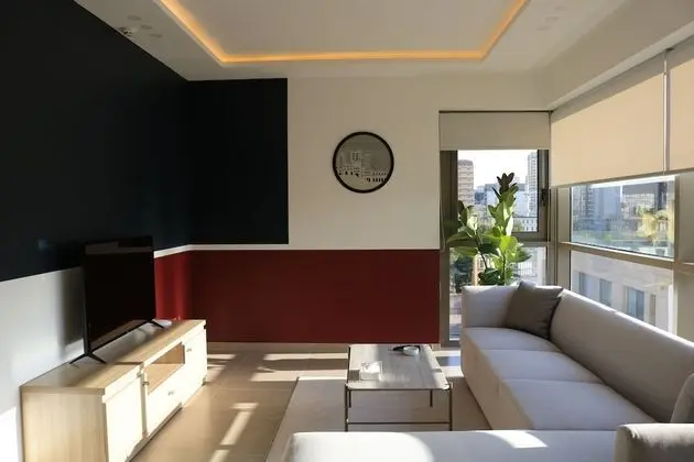 Deluxe Suite (Deco Suite)
