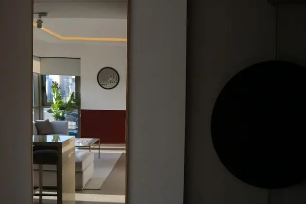 Deluxe Suite (Deco Suite)