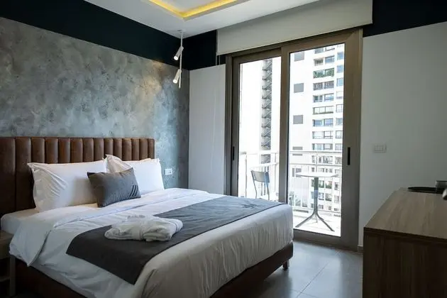 Deluxe Suite (Deco Suite)