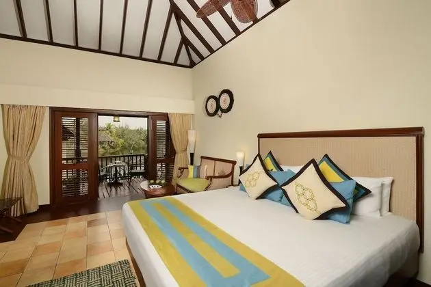 Kır Evi, Lagün Manzaralı (Zuri)