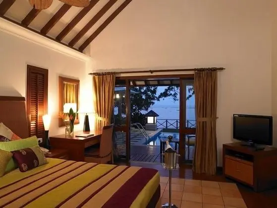 Kral Dairesi, Havuz Manzaralı