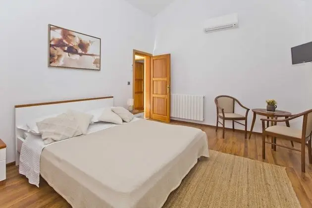 Villa (Two Bedroom Villa with Swimming pool)