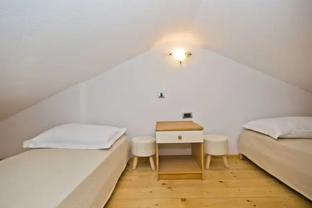 Villa (Two Bedroom Villa with Swimming pool)