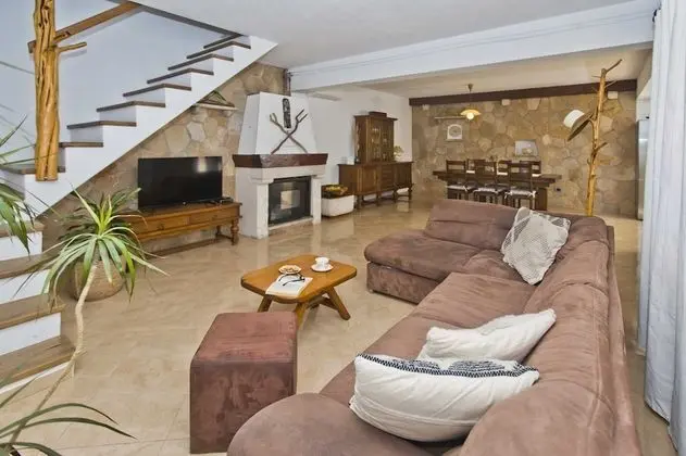 Villa (Two Bedroom Villa with Swimming pool)