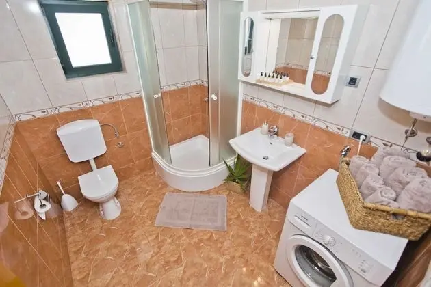 Villa (Two Bedroom Villa with Swimming pool)