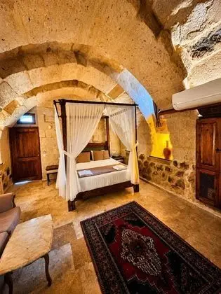 https://images.odamax.com/img/1920x1080/odamax/image/upload/Zuwinasa_House_Avanos_202606171832435_WhatsApp_Image_2026_06_17_at_18_10_56_2_.jpeg