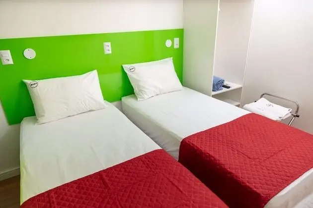 Tek Büyük Yataklı Oda, 2 Tek Kişilik Yatak