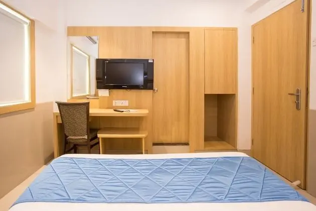 Premium Tek Büyük Yataklı Oda