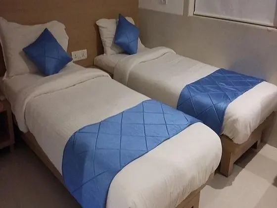 Premium Tek Büyük Yataklı Oda