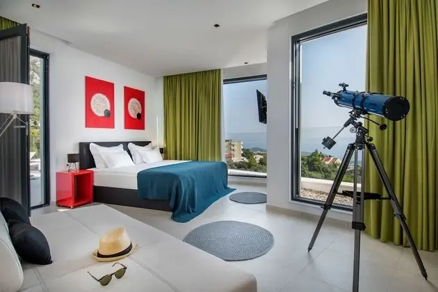 Villa, Birden Çok Yatak, Sigara İçilmez