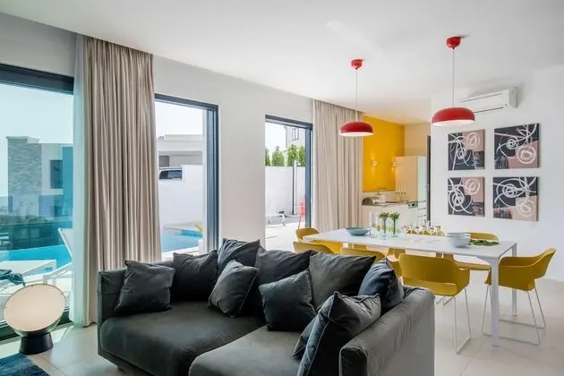 Villa, Birden Çok Yatak, Sigara İçilmez