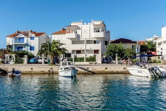 Apart Daire (Zvon - 10 m from sea - A1(4+1))