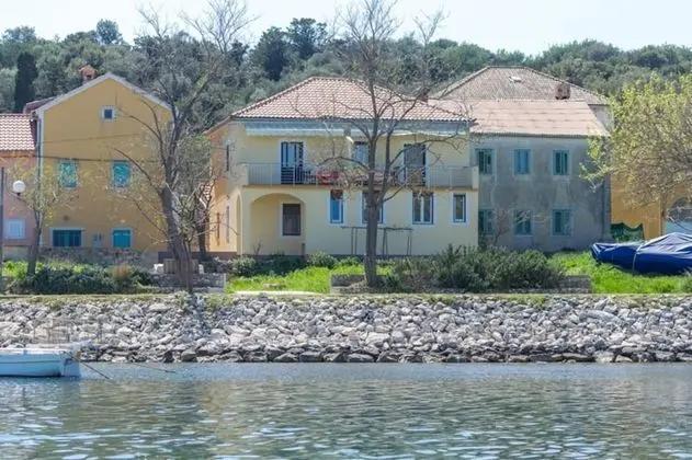 Apart Daire (Zvone - at the water front - B2(4))