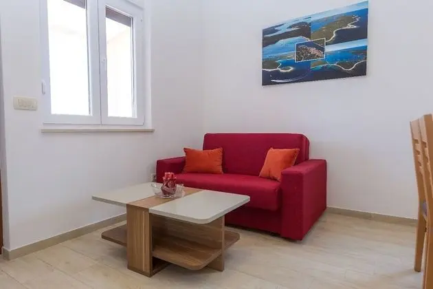 Apart Daire (Zvone1  - at the water front - A5(2+2)