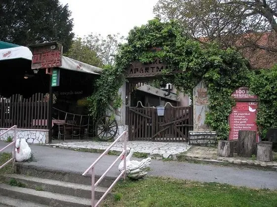 Apart Daire (Zvonkic - with parking - A1(4))