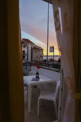 Exclusive Stüdyo, 1 En Büyük (King) Boy Yatak ve Çekyat, Kısmi Deniz Manzaralı, Zemin Kat (3)