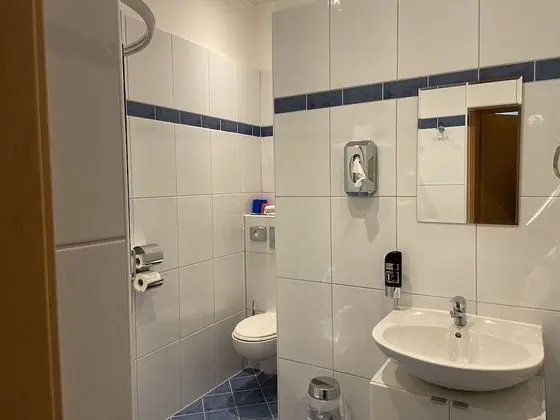 İki Ayrı Yataklı Oda, 2 Tek Kişilik Yatak, Ek Bina