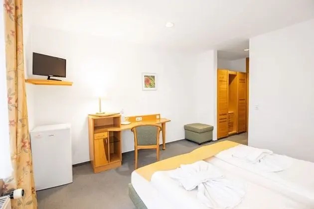 Standard Tek Büyük Yataklı Oda