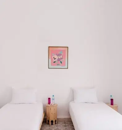 Junior Tek Büyük veya İki Ayrı Yataklı Oda