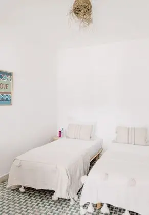 Junior Tek Büyük veya İki Ayrı Yataklı Oda