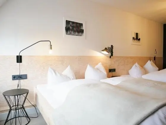 Classic Tek Büyük Yataklı Oda