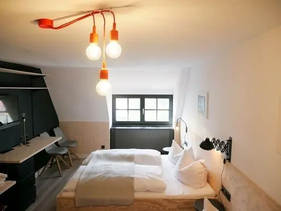 Classic Tek Büyük Yataklı Oda