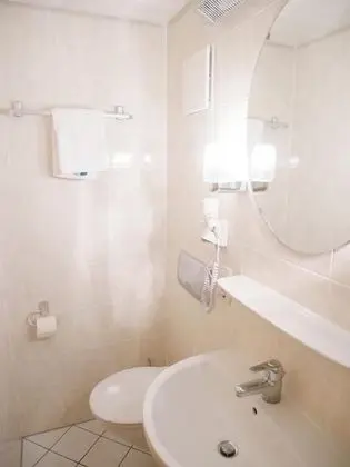 Classic Tek Büyük Yataklı Oda