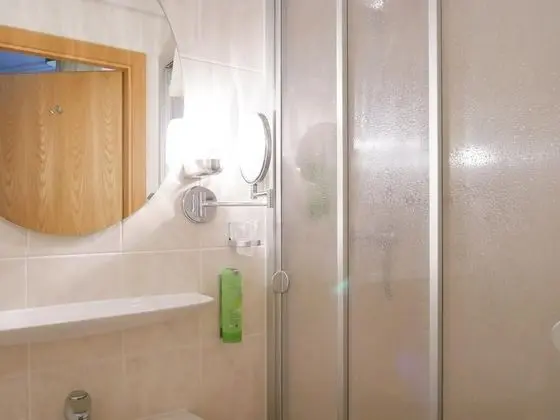 Classic Tek Büyük Yataklı Oda