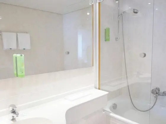 Classic Tek Büyük Yataklı Oda